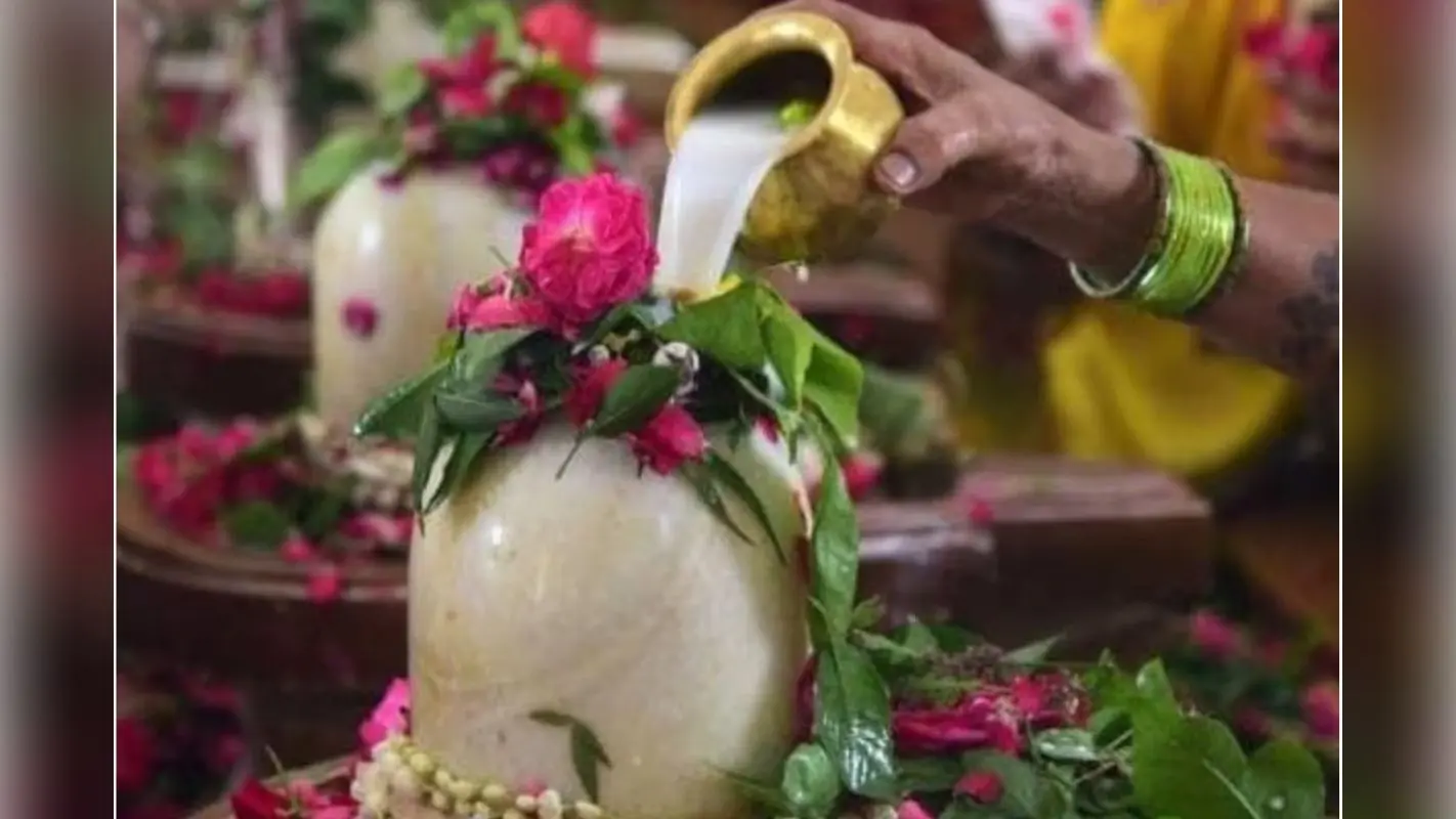 Mahashivratri Forbidden Items List : महाशिवरात्रि पर इन चीजों को भूलकर भी न चढ़ाएं,वरना बढ़ सकती हैं आपकी मुश्किलें