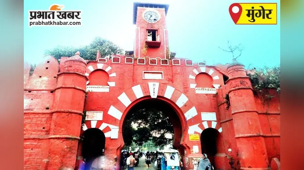 बाइक व साइकिल की टक्कर में दो घायल, एक रेफर