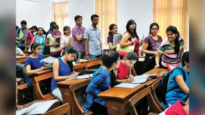 Muzaffarpur News: मुख्यमंत्री कन्या उत्थान याेजना में अप्लाई करने वाली छात्राओं की बढ़ी मुश्किलें, विवि का लगा रहीं चक्कर