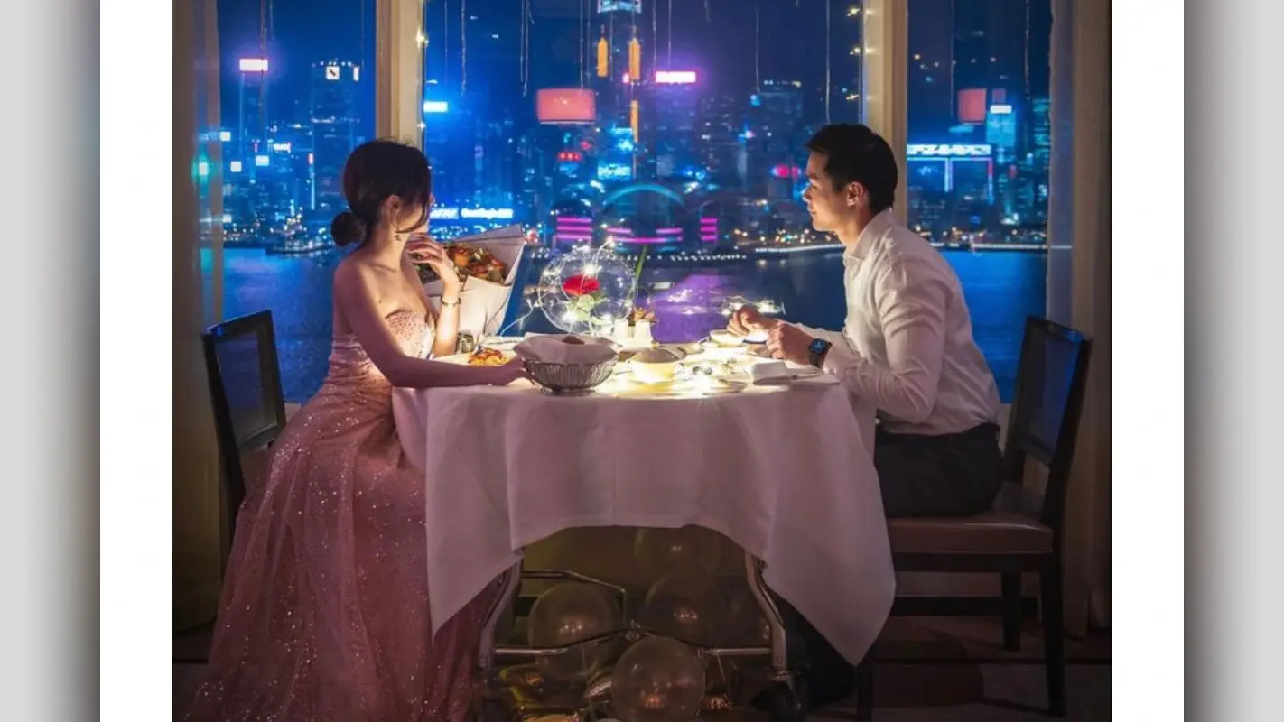 Relationship Tips: गर्लफ्रेंड के सामने खाना ऑर्डर करते समय याद रखें ये 5 बातें, बढ़ेगा इंप्रेशन