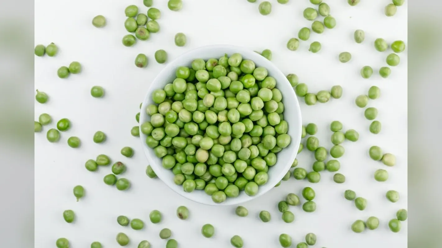 Benefits Of Green Peas: डायबिटीज से लेकर डाइजेशन तक में फायदेमंद है यह सब्जी, आज से इसे अपने आहार में जोड़ें
