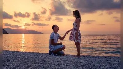 Propose Day Quotes : प्रेमियों के दूसरे दिन को करें सेलिव्रेट, पार्टनर को करें इंप्रेस ये रोमांटिक कोट्स के साथ