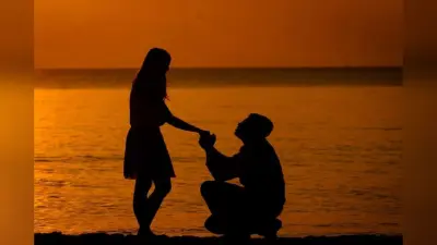 Propose Day Shayari: प्रपोज डे पर शायराना अंदाज में करें प्यार का इजहार, एक बार में बोल देगी ‘हां’