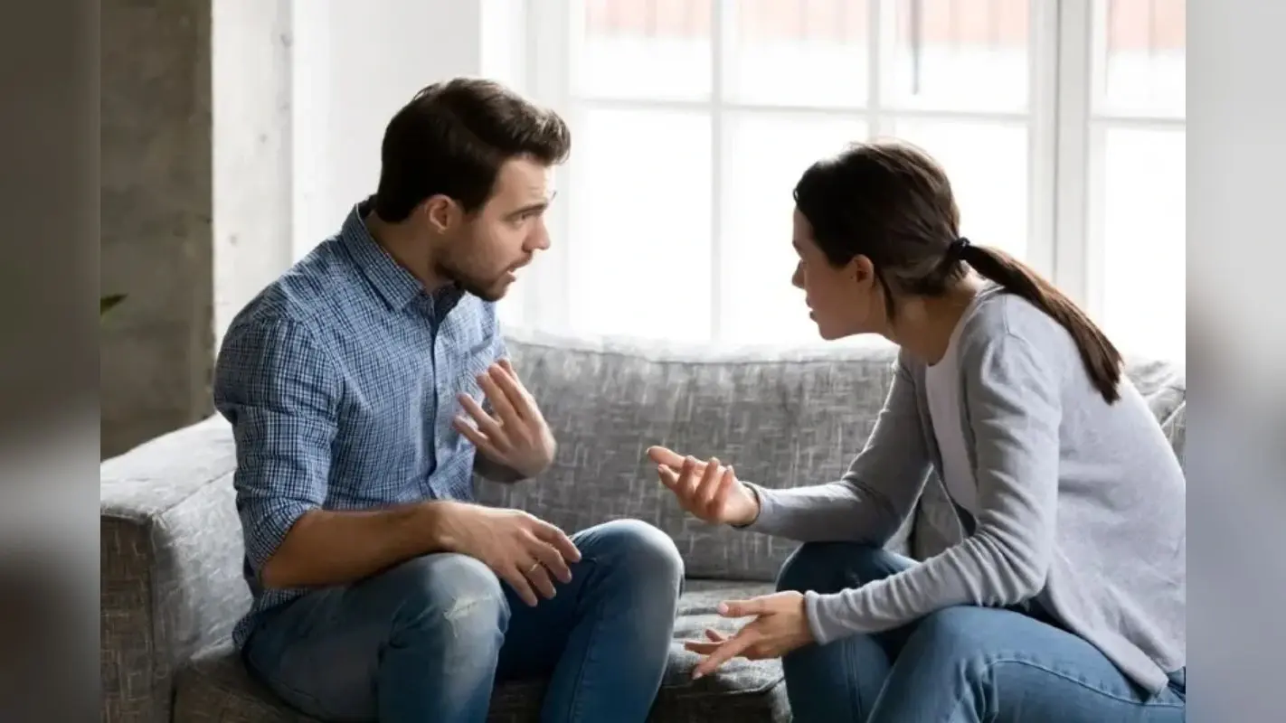 Relationship Tips: सालों पुराने प्यार के रिश्ते में क्यों आ जाती है दूरी? जानें ब्रेकअप होने की वजह