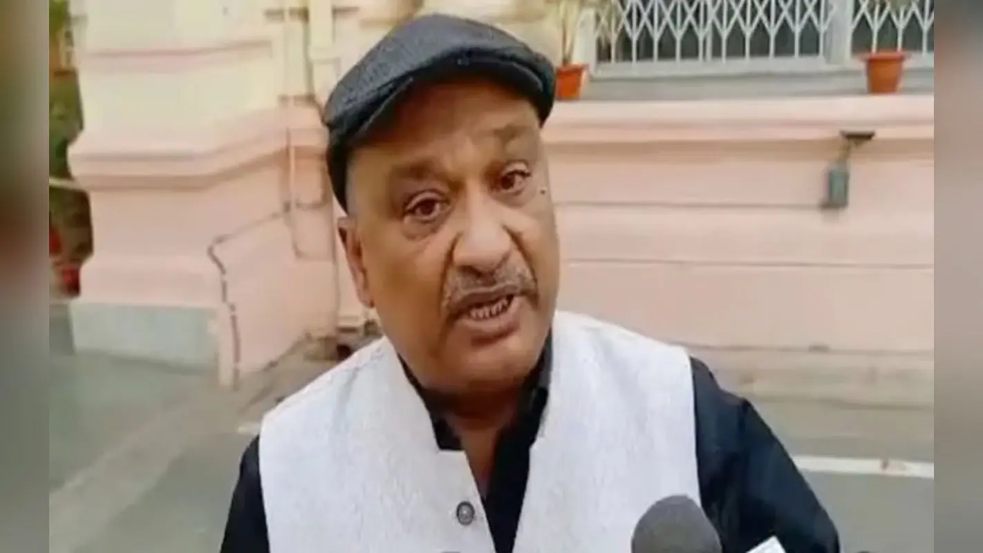 RJD नेता से खाली कराया गया सरकारी आवास, सामान भी बाहर निकाला गया, सुनील सिंह बोले- नहीं बैठूंगा चुप