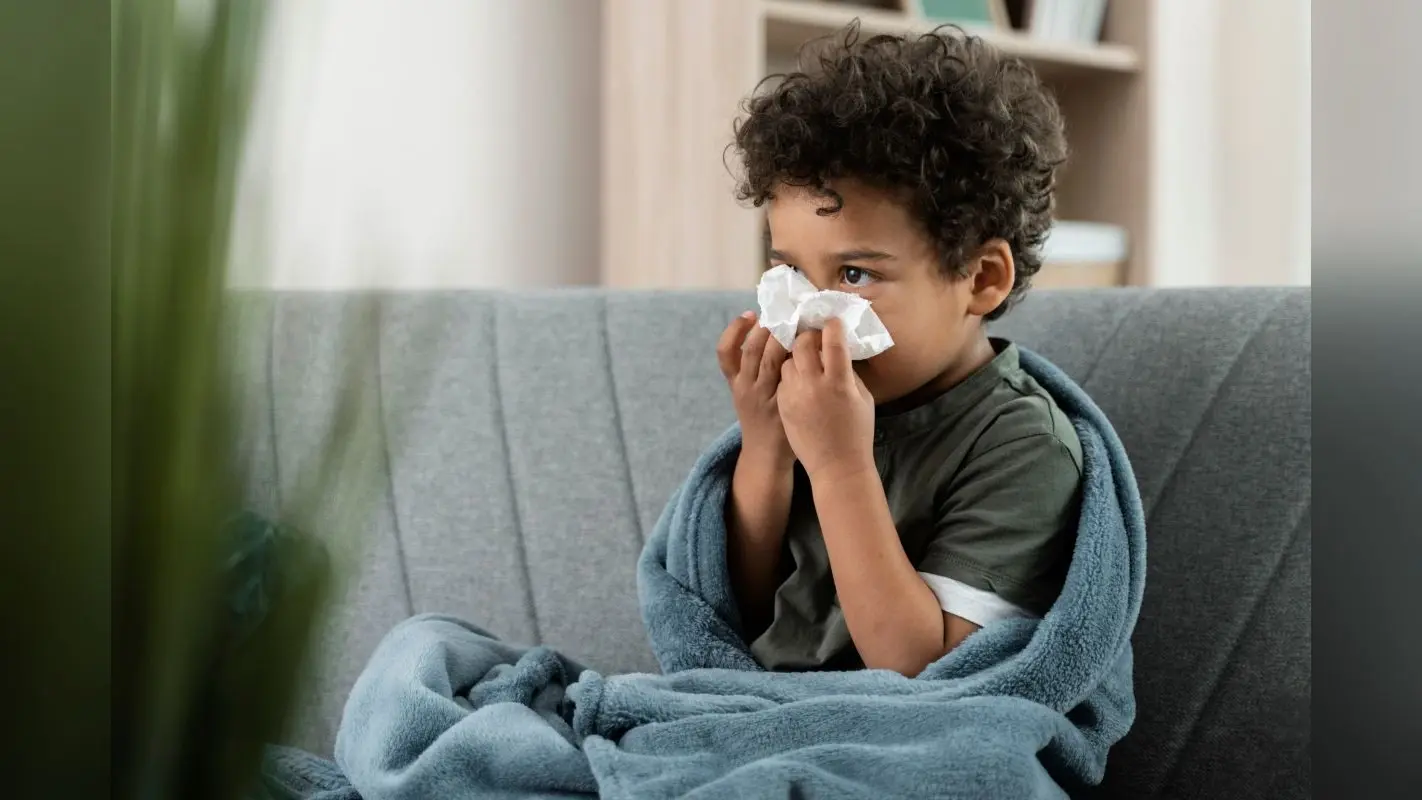 Parenting Tips: आपकी इन गलतियों की वजह से भी बीमार पड़ते हैं बच्चे, सुधारा नहीं तो हो जाएगी देर