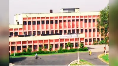 SNMMCH के डेंगू वार्ड में मच्छरदानी तक नहीं, संक्रमण रोकथाम पर उठे सवाल