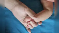 चलती ट्रेन में महिला ने बच्चे को दिया जन्म, लातेहार स्टेशन प्रबंधन ने
की तुरंत सहायता