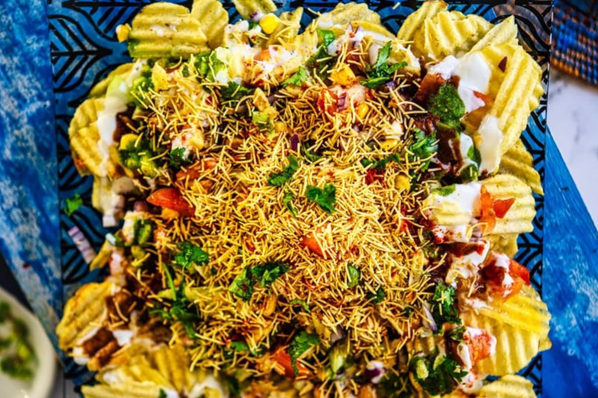Chips Chaat Recipe: होली पर बनाएं क्रिस्पी चिप्स चाट, स्वाद ऐसा कि सब करेंगे तारीफ