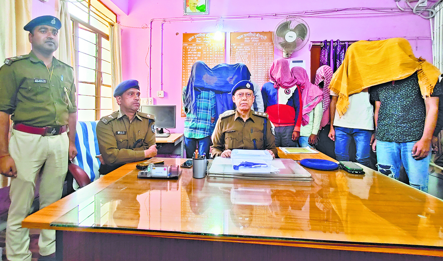 Ara News : कोईलवर में आपराधिक घटना को अंजाम देने के लिए जुटे आधा दर्जन अपराधी धराये