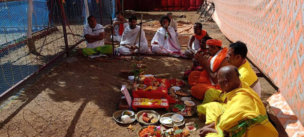नाला में मंडप पूजन के साथ ही महायज्ञ शुरू