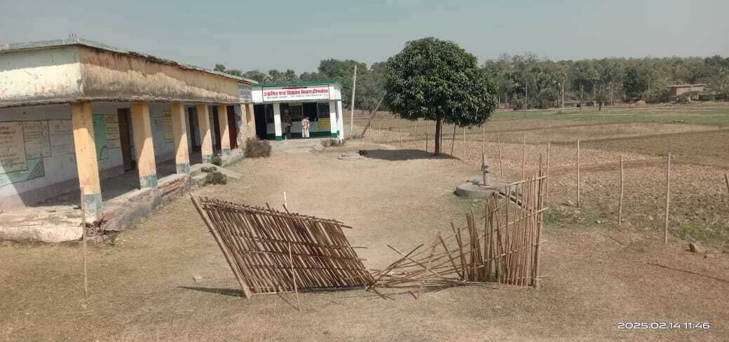 तालझारी के 121 विद्यालयों में चहारदीवारी नहीं है, तीन स्कूल भवनविहीन : बीडीओ