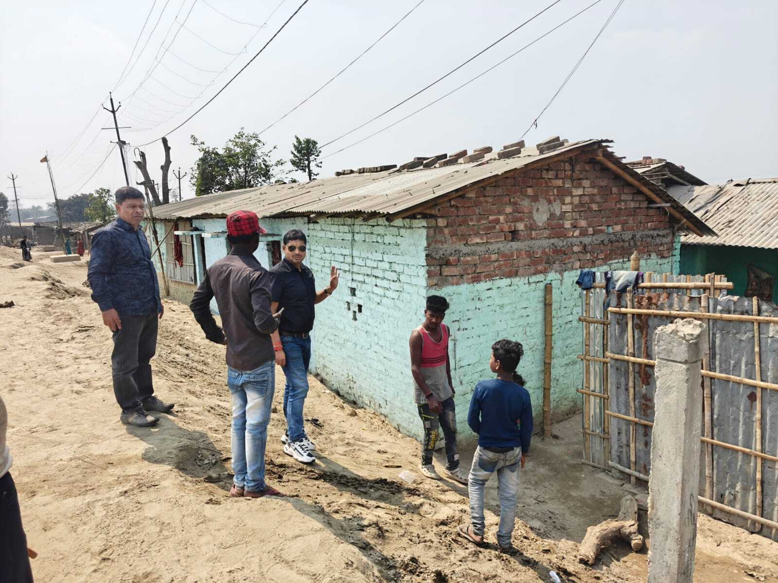 बुढ़ावे में अतिक्रमण खाली कराने के लिए सीओ ने की माइकिंग