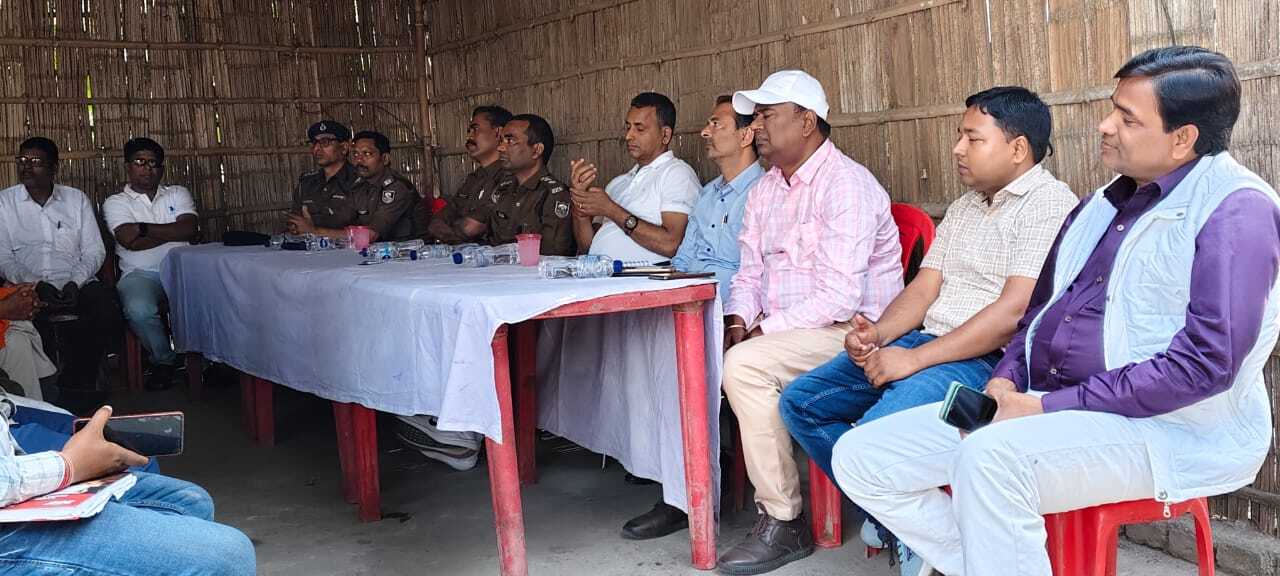 रंगों का त्योहार शांति व सद्भाव के साथ मनाने को लेकर शांति समिति की हुई बैठक