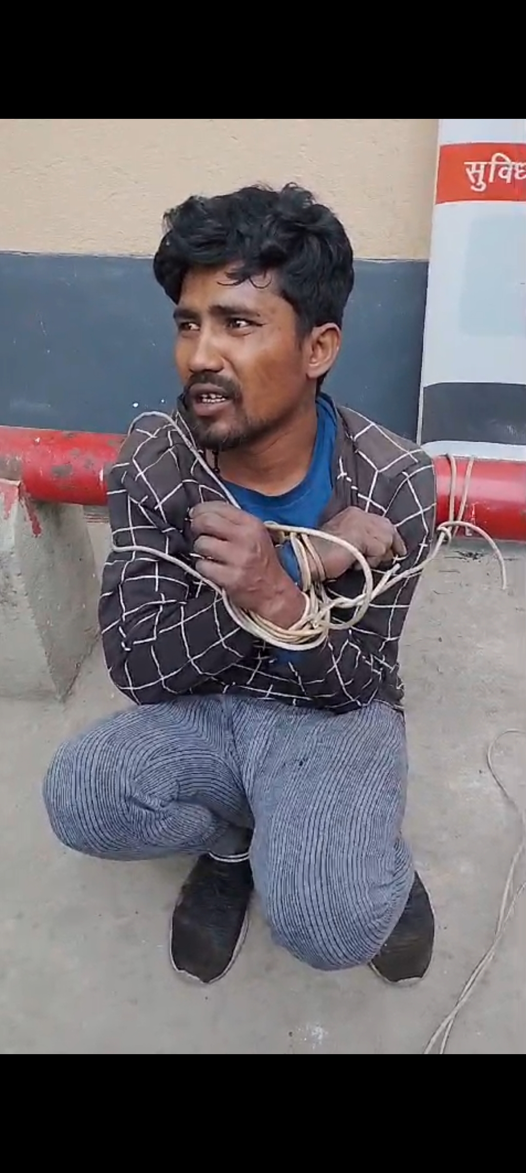 सदर अस्पताल में धराया चोर, पुलिस को सौंपा