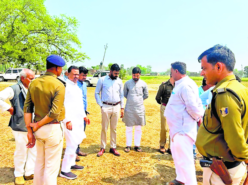 Gaya News : जमालपुर में कब्रिस्तान विवाद को सुलझाने पहुंचे एसडीओ