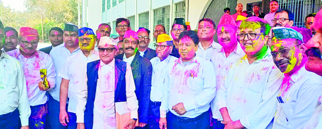 बार और बेंच ने मनाया होली मिलन समारोह