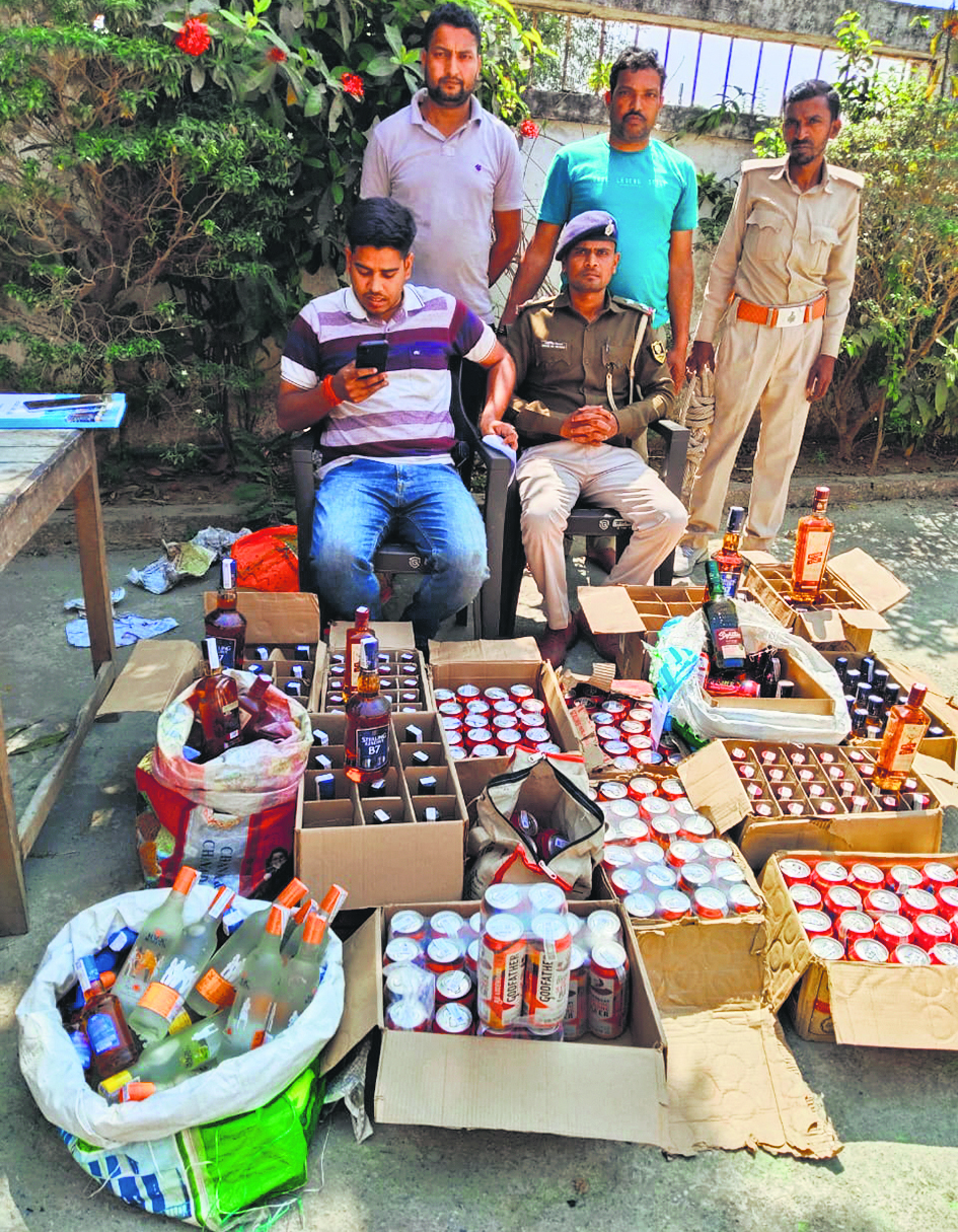 Gaya News : 160 लीटर विदेशी शराब के साथ दो माफिया गिरफ्तार