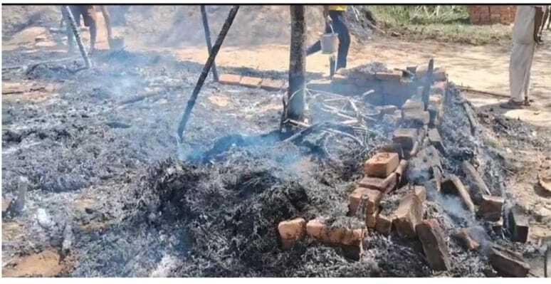 Chaibasa News : मासूम के शवों को देखकर मचा चीत्कार, लोगों की आंखों से थम नहीं रहे थे आंसू