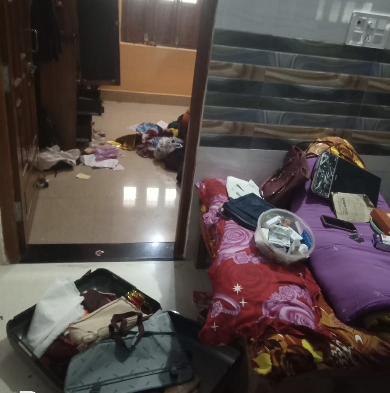 Giridih News: सीआरपीएफ जवान के घर से जेवरात व नगदी समेत आठ लाख की चोरी