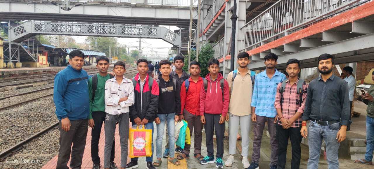 सब जूनियर हैंडबॉल जामताड़ा की टीम देवघर रवाना