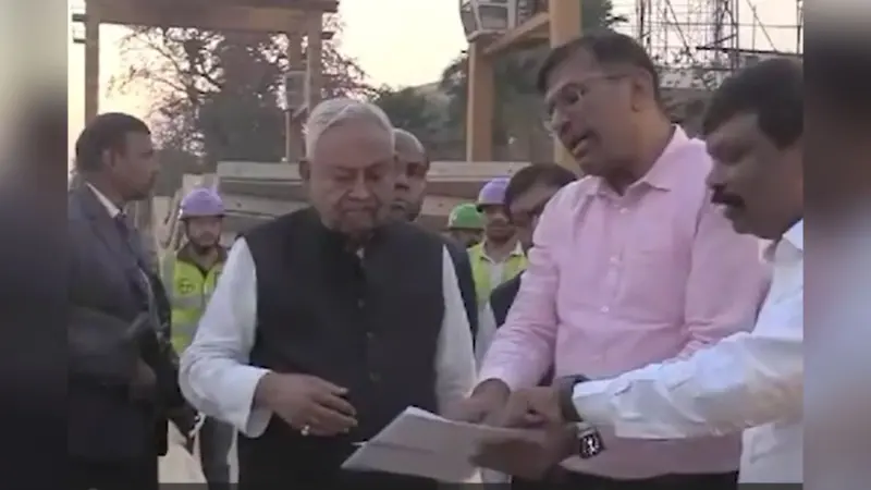 Patna : अचानक से पटना मेट्रो के काम का जायजा लेने पहुंचे CM नीतीश कुमार, अधिकारियों को दिया सख्त निर्देश