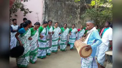 झारखंड के संताल आदिवासियों की अनोखी होली, रंगों से नहीं मनाते होलिकोत्सव, बाहा महोत्सव में दिखेगा उल्लास