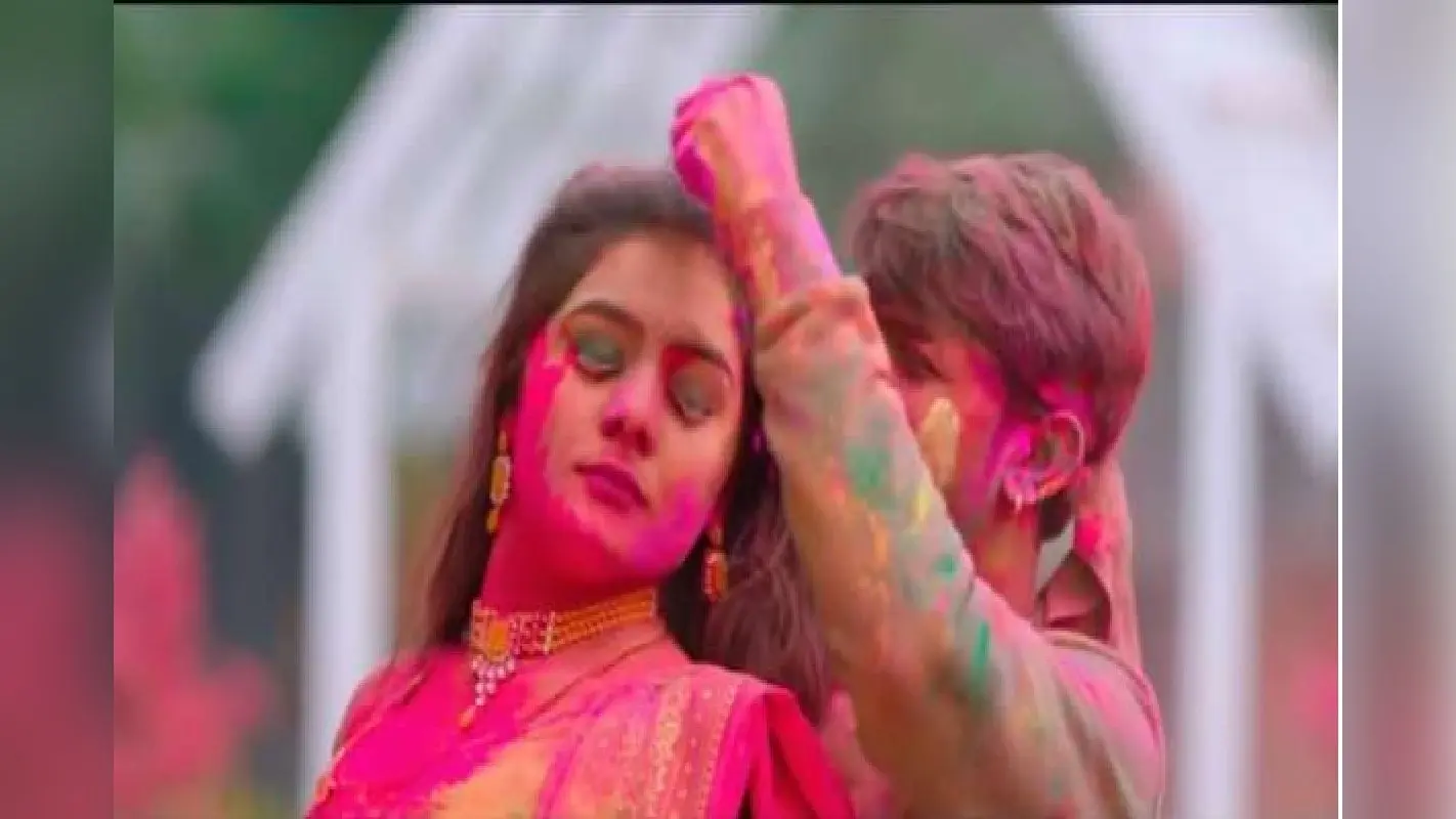 Bhojpuri Songs: बिहार में ‘डबल मीनिंग’ भोजपुरी गानों पर लगी रोक, इन गानों की बढ़ी मांग…