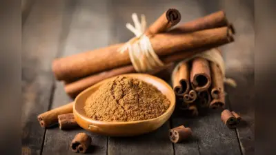 Cinamon For Hair: बालों की ग्रोथ दोगुनी करेगा किचन का यह मसाला, ऐसे करें इस्तेमाल और पाएं लंबे और मजबूत बाल