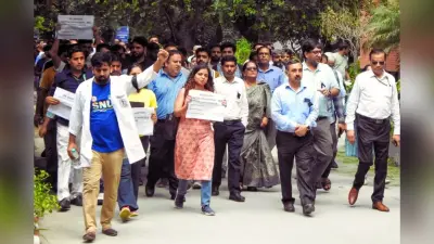Doctors Strike: दर्द से कराह रही महिला को जाना पड़ा वापस, बिहार में डॉक्टरों का आंदोलन लिया उग्र रूप