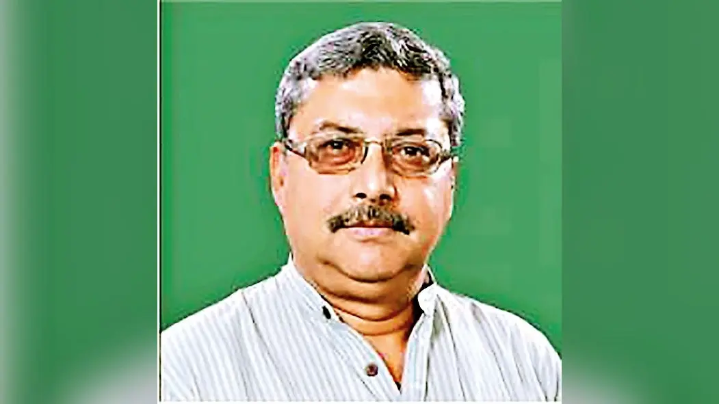 कल्याण बनर्जी की शिकायत पर रत्ना से मांगा जवाब