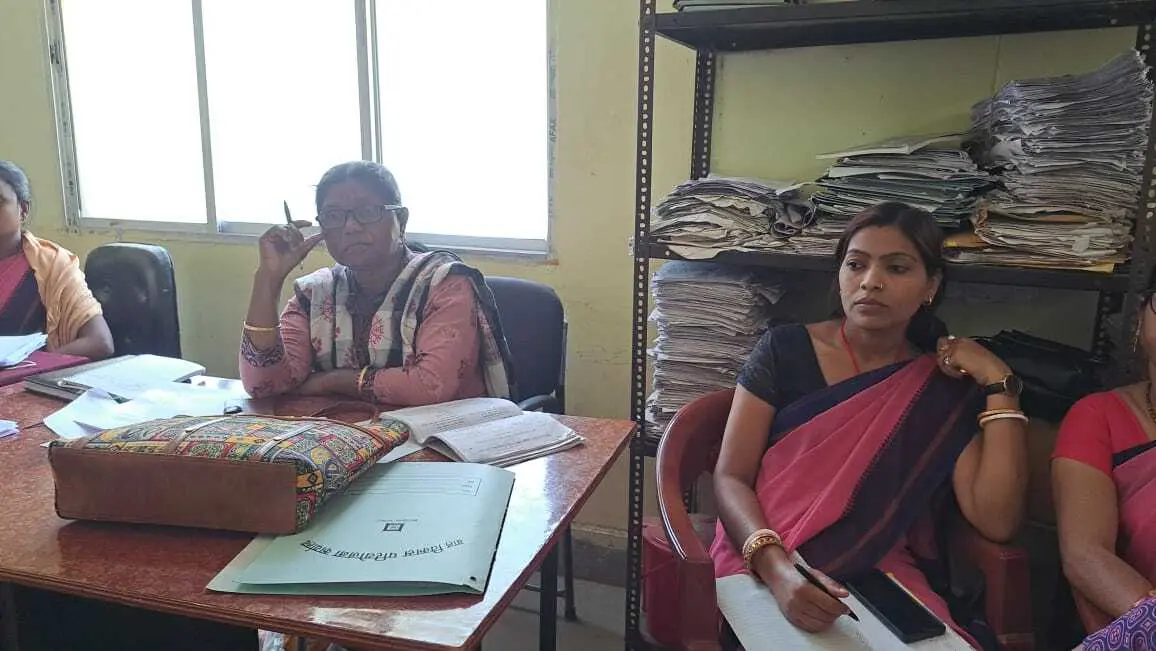 सेविकाओं को दी गयी पोषण ट्रैकर ऐप की जानकारी