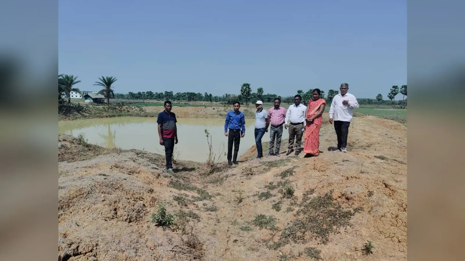 मनरेगा से संचालित योजनाओं का लिया गया जायजा