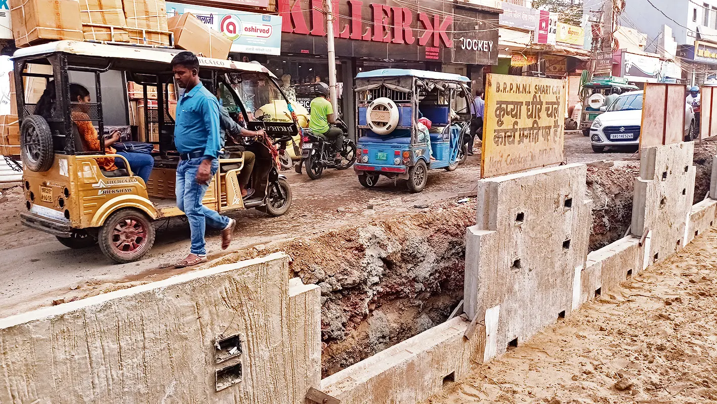 यातायात नियंत्रण को लेकर ट्रैफिक पुलिस के पास कोई प्लान नहीं