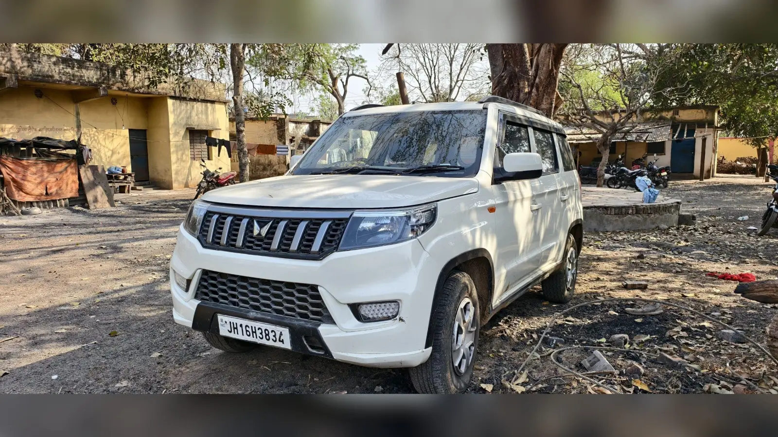 चोरी मामले का आरोपी गिरफ्तार, बोलेरो सहित 9000 हजार रुपये नकद जब्त