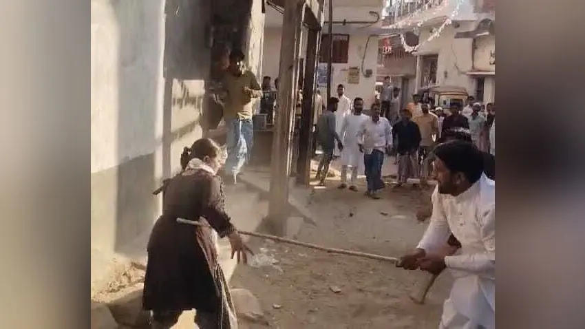 बच्चों के बीच खेल-खेल में हुई लड़ाई, भिड़े बड़े, छह से अधिक लोग घायल
