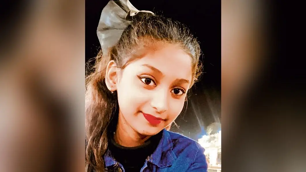 कार की चपेट में आने से होली खेल रही किशोरी की मौत, एक घायल