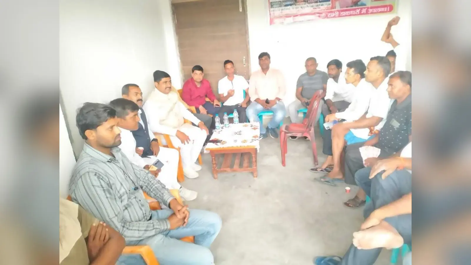 गोलीबारी की घटना से पीड़ित परिवार से की मुलाकात