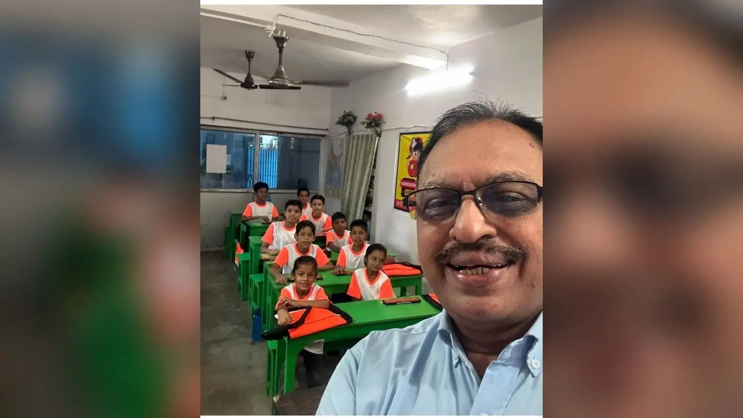 पूर्व डीएम के सान्निध्य में अभावग्रस्त बच्चे कर रहे उज्जवल भविष्य का निर्माण