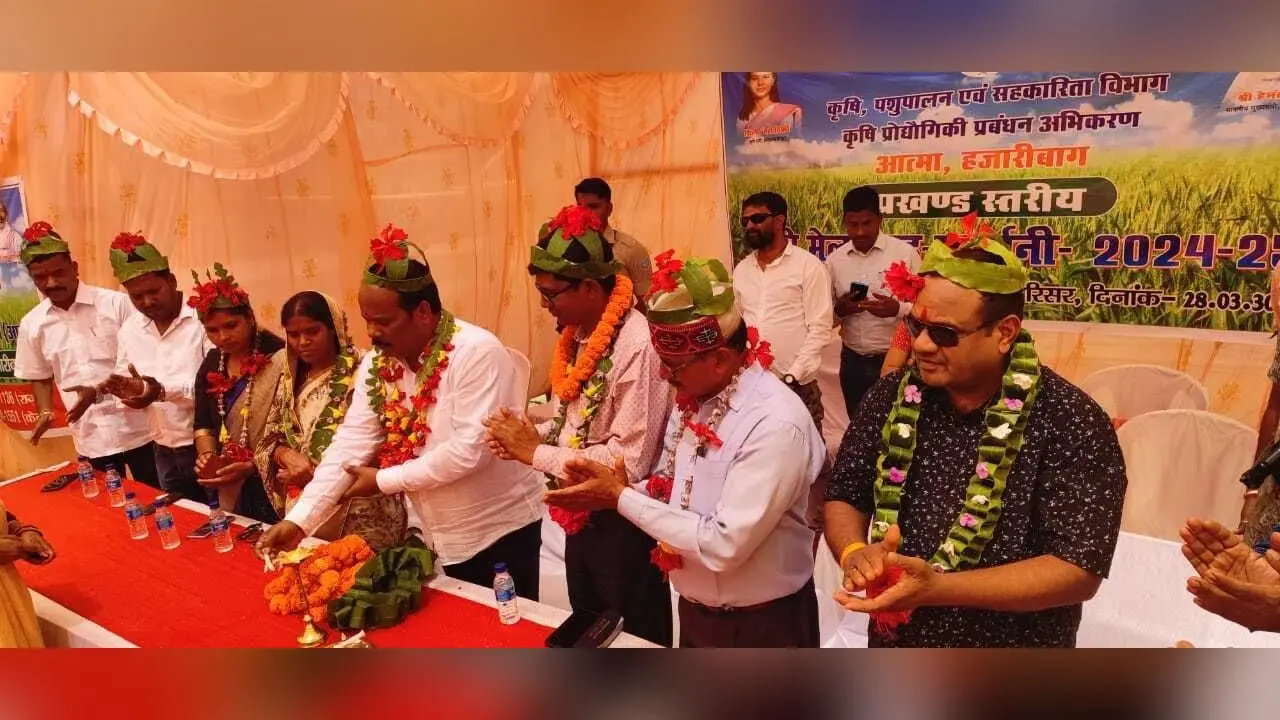 नयी तकनीकी से खेती कर आत्मनिर्भर बनें किसान: विधायक