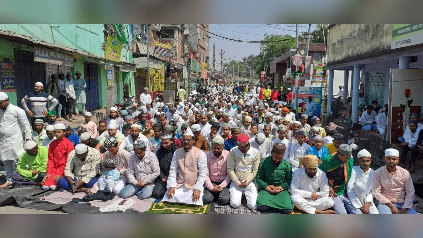 Giridih News :अलविदा जुमे को मस्जिदों में उमड़ी अकीदतमंदों की भीड़