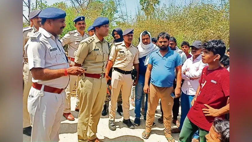 Chhapra News : युवक की हत्या के मामले में तीन आरोपित गिरफ्तार