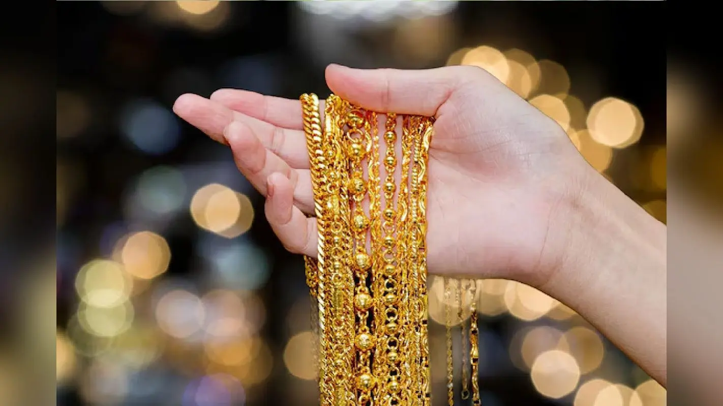 Gold Rate: लखपति होने के करीब पहुंचा सोना, चांदी नए रिकॉर्ड पर