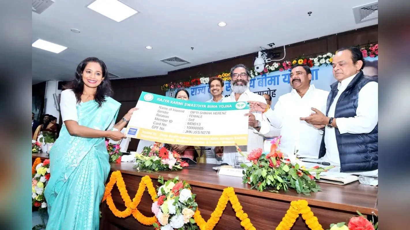 Hemant Soren Gift: हेमंत सोरेन की 1.63 लाख से अधिक कर्मियों को बड़ी सौगात, इन्हें भी मिलेगा लाभ, आज से कर सकेंगे आवेदन