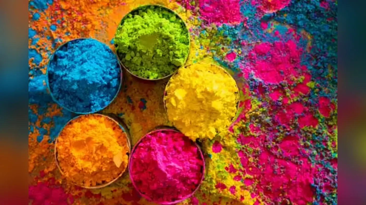 Chemical Colors on Holi: होली में केमिकल वाले रंगों की ऐसे करें पहचान फॉलो करें ये 5 टिप्स