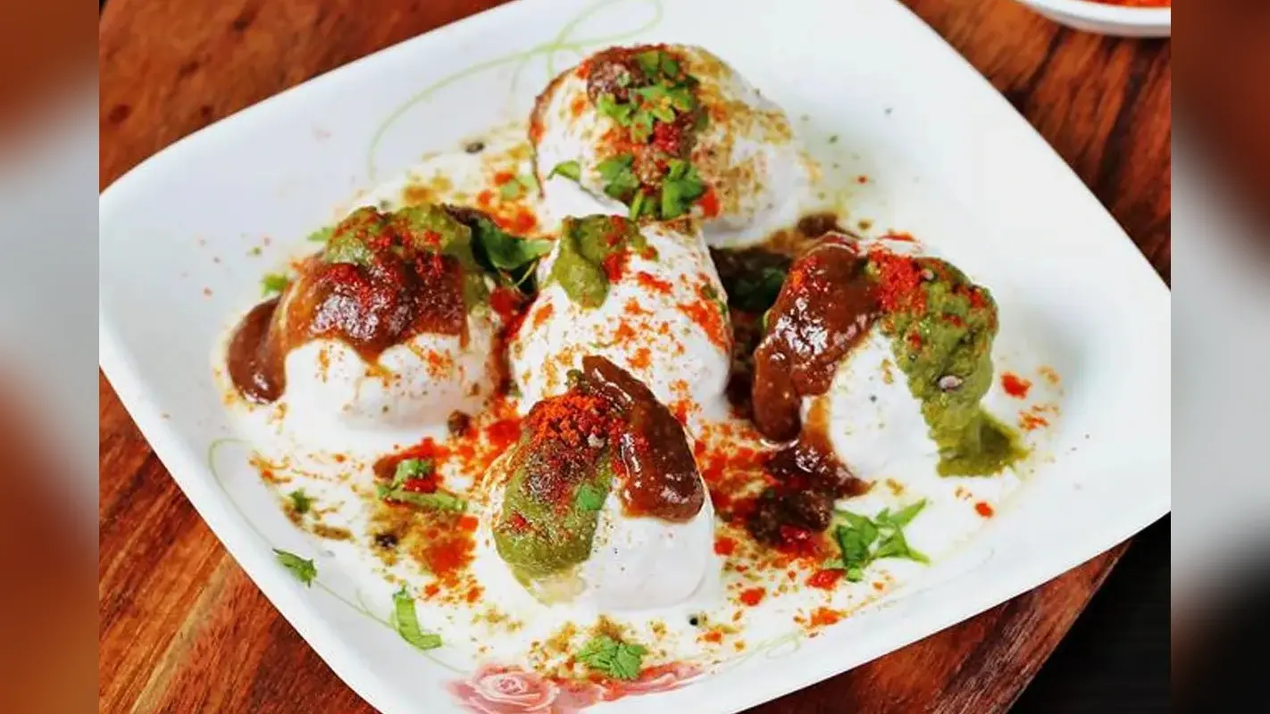 Holi Special Dahi Vada: होली के पकवानों में शामिल करें चटपटे दही बड़ा का स्वाद,नोट करें रेसिपी