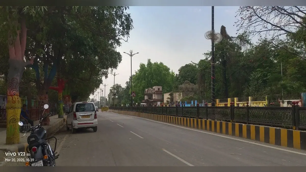 प्रयागराज में मौसम ने बदली करवट बदला मौसम, बादलों की लगी है आवाजाही