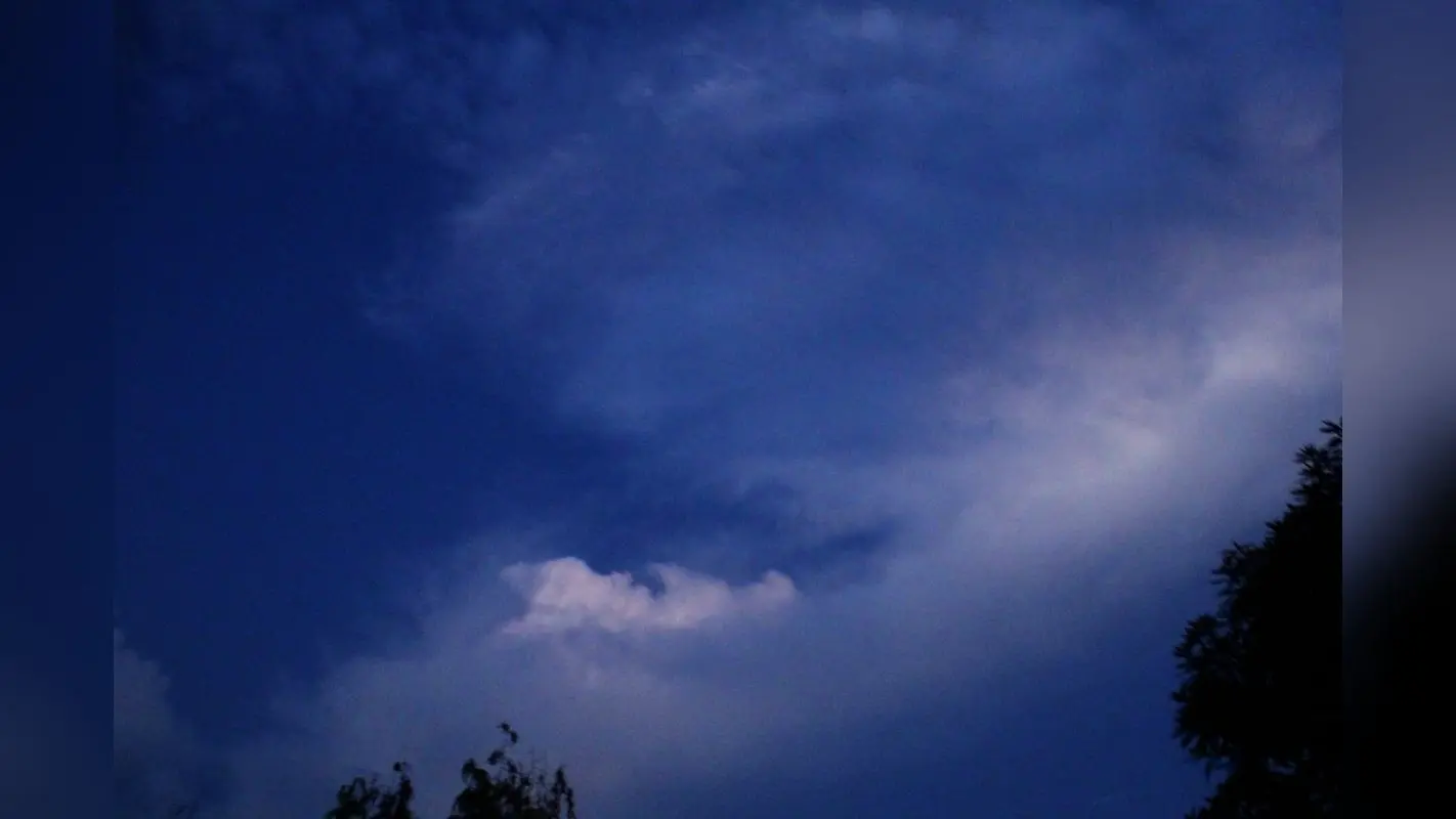 Jharkhand Ka Mausam: रांची का तापमान 30 डिग्री के पार, आज ही जान लें कल कैसा रहेगा झारखंड का मौसम
