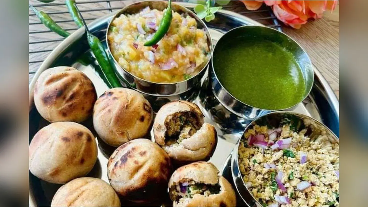 Litti Chokha Recipe: होली पर लगाये स्वाद का तड़का, घर पर बनाएं लाजवाब लिट्टी चोखा