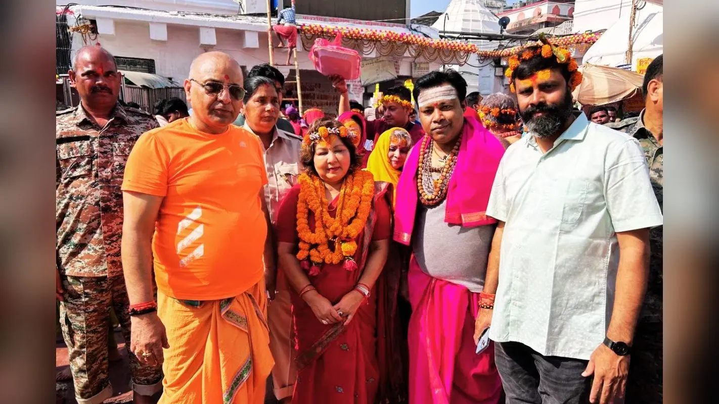 नेपाल की विदेश मंत्री ने की बाबा बैद्यनाथ की पूजा, अपने देश की समृद्धि की कामना की